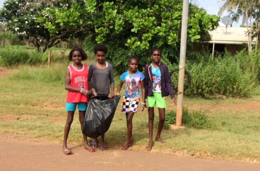 COM_Warruwi School cleans up 5